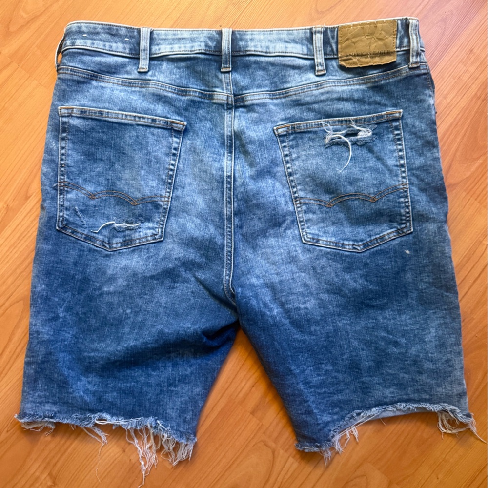 Mens American Eagle Extreme Flex + Denim Jean Shorts JORTS Distressed Sz 38 - Picture 3 of 6